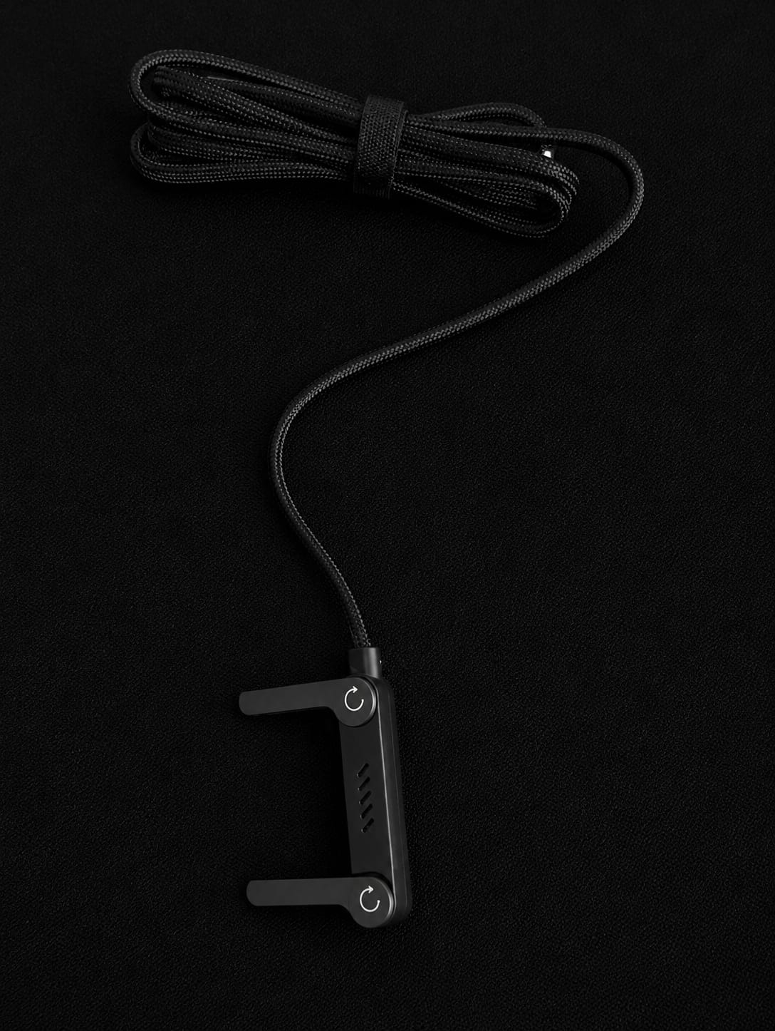 The Beam Charge Cable Bar